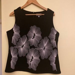 Laura fun flowers pattern vest